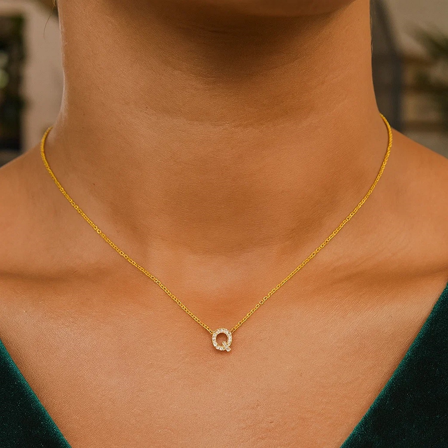 14K Yellow Gold Mini Diamond Q Initial Pendant Necklace - Image 5