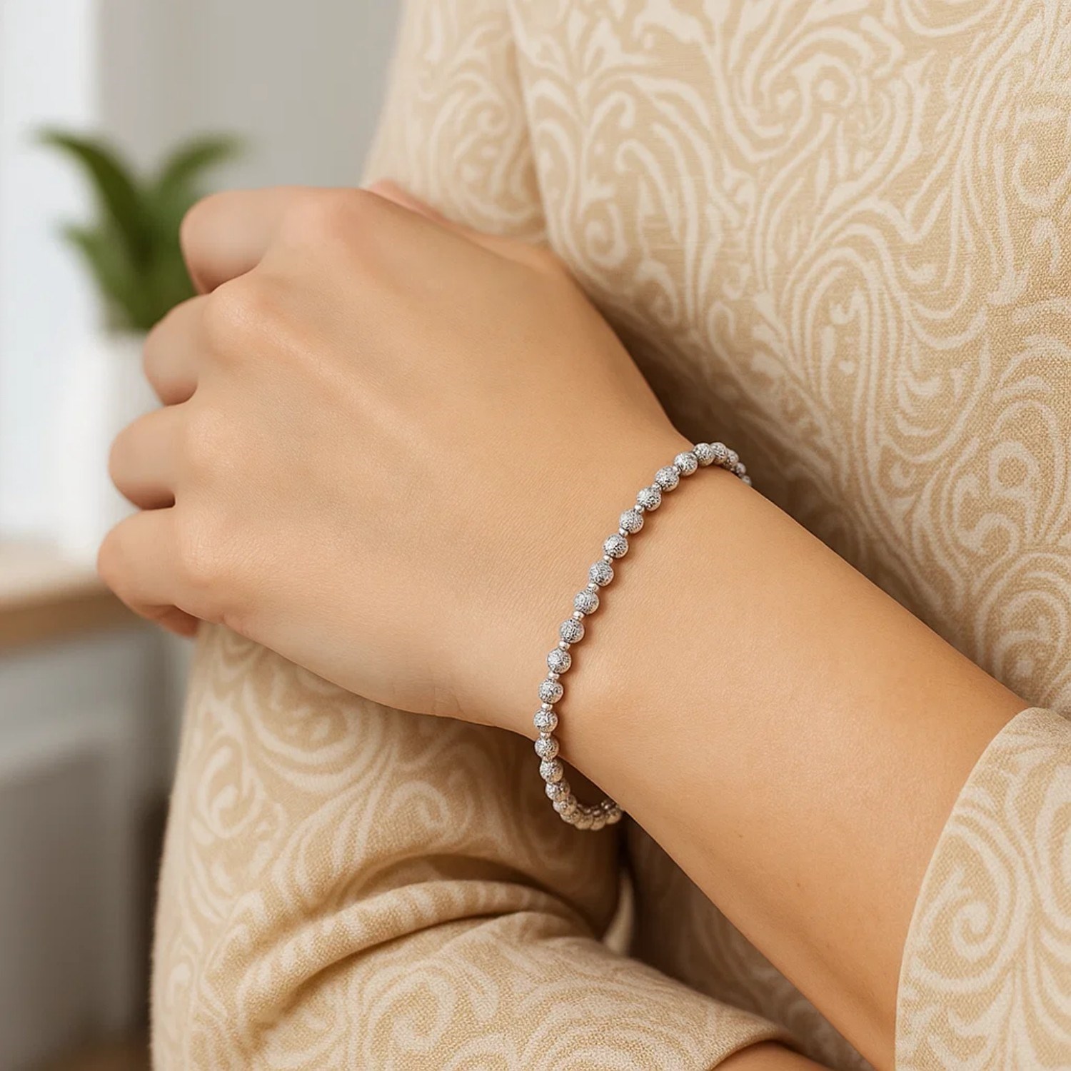 14K White Gold Disco Diamond Cut Bead Bracelet (4.00 mm) - Image 4