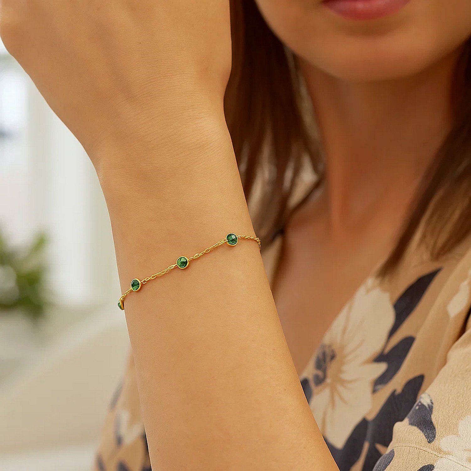14K Yellow Gold Emerald Station Bracelet - Image 5