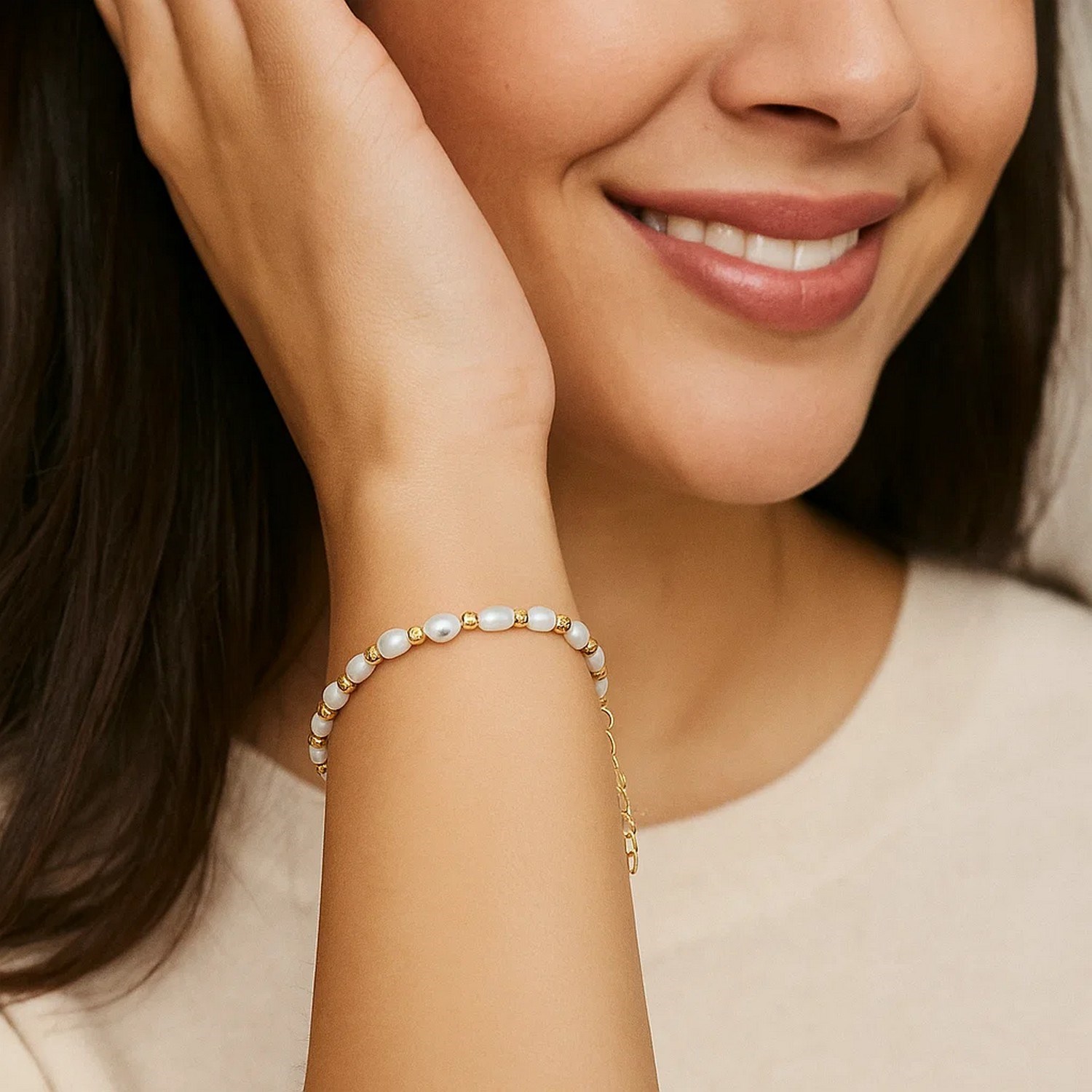 14K Yellow Gold Faceted Bead and Freshwater Pearl Bracelet (3.00 mm) - Image 2