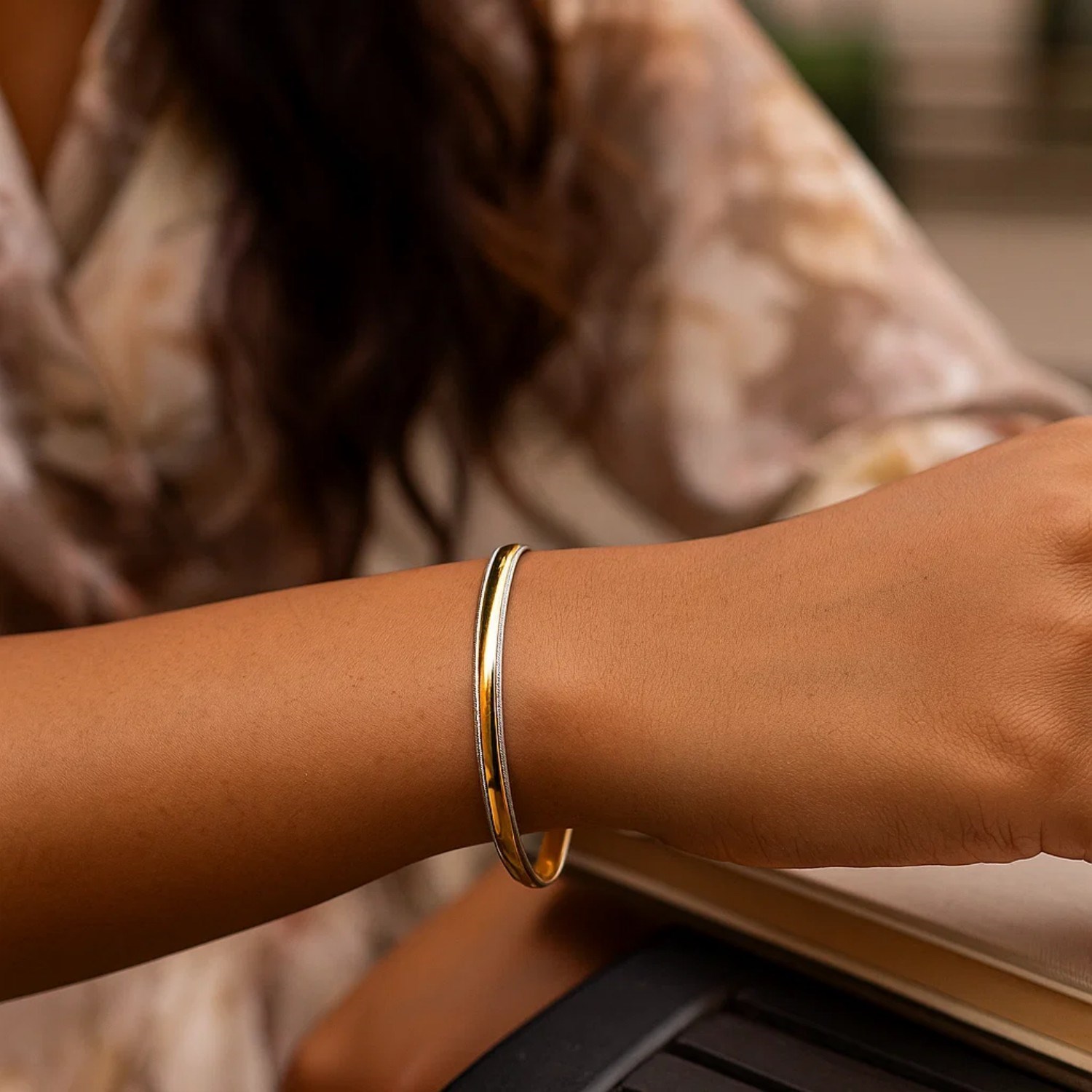Two Tone Minimalist Bangle in 14K Yellow Gold (4.10 mm) - Image 6
